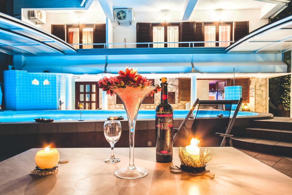 Villa Roses Apartments & Wellness Ичичи Экстерьер фото