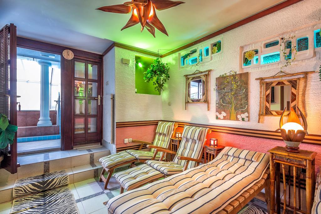 Villa Roses Apartments & Wellness Ичичи Экстерьер фото