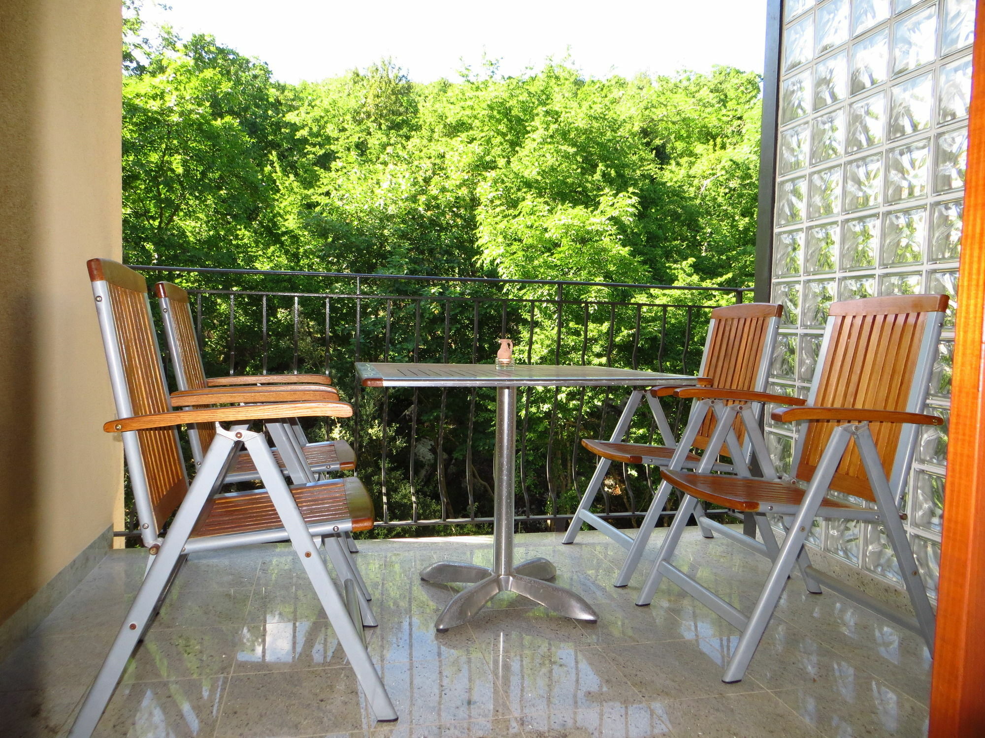 Villa Roses Apartments & Wellness Ичичи Экстерьер фото